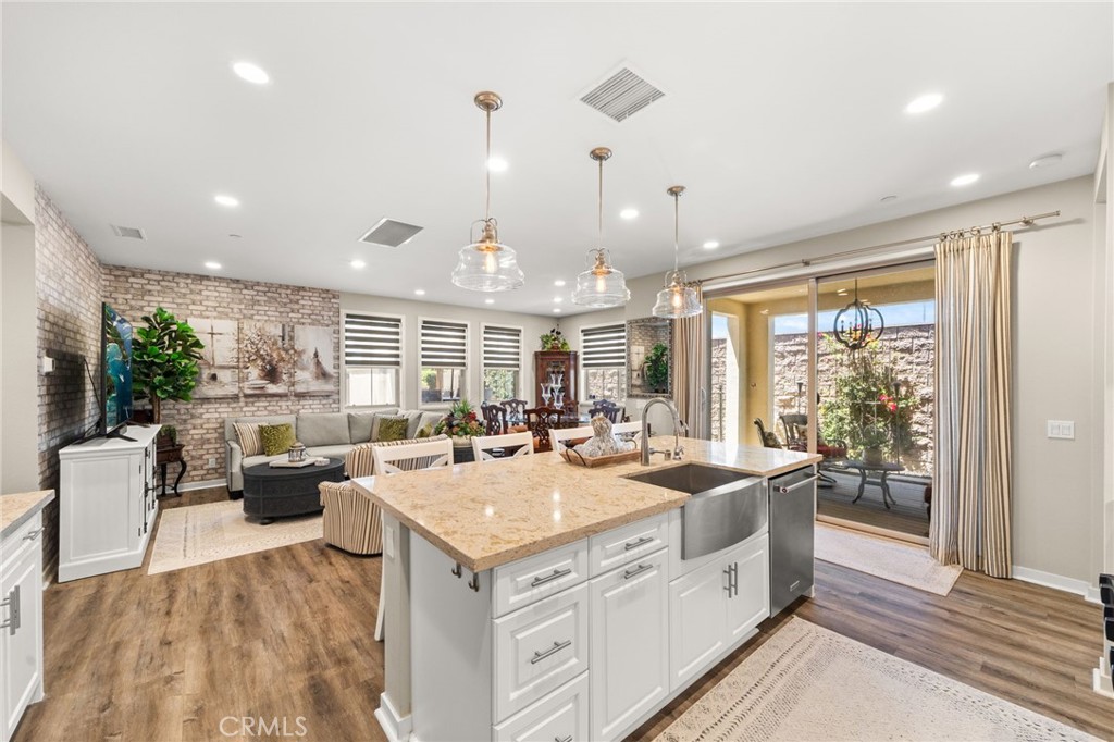 10832 Flora, Cypress CA 90720 - photo 11