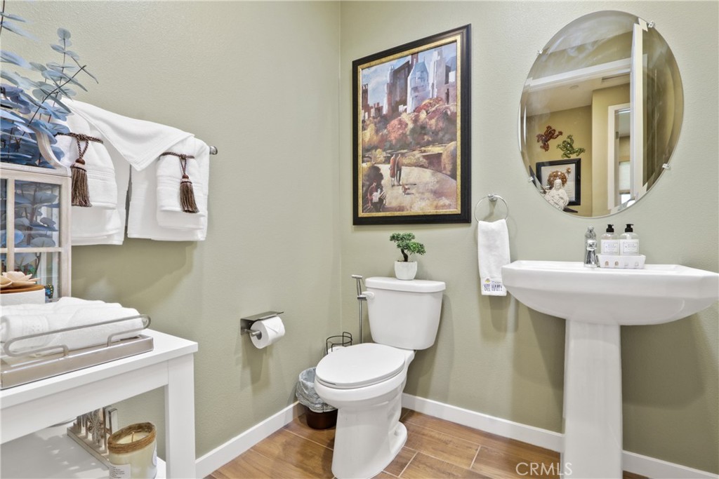 10902 Flora Park Way, Cypress CA 90720 - photo 15