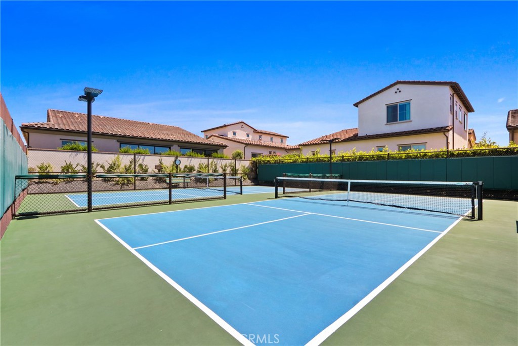 10902 Flora Park Way, Cypress CA 90720 - photo 28