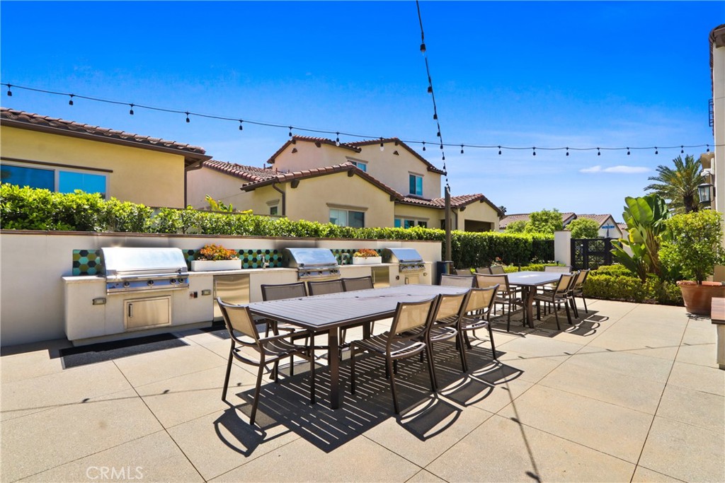 10902 Flora Park Way, Cypress CA 90720 - photo 33