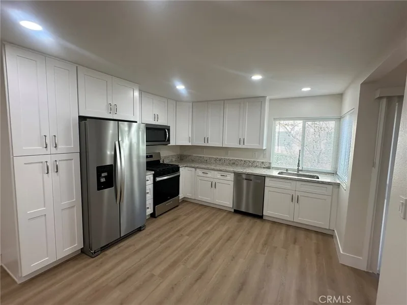 11382 Nantucket, Cypress, CA 90630
