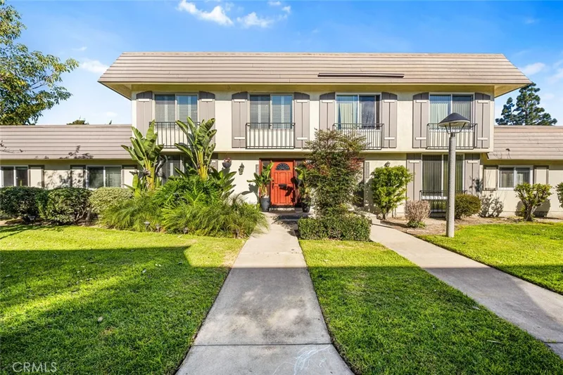 4003 Via Encinas, Cypress, CA 90630