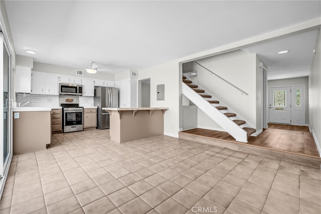 4107 Larwin Avenue, Cypress CA 90630 - photo 9
