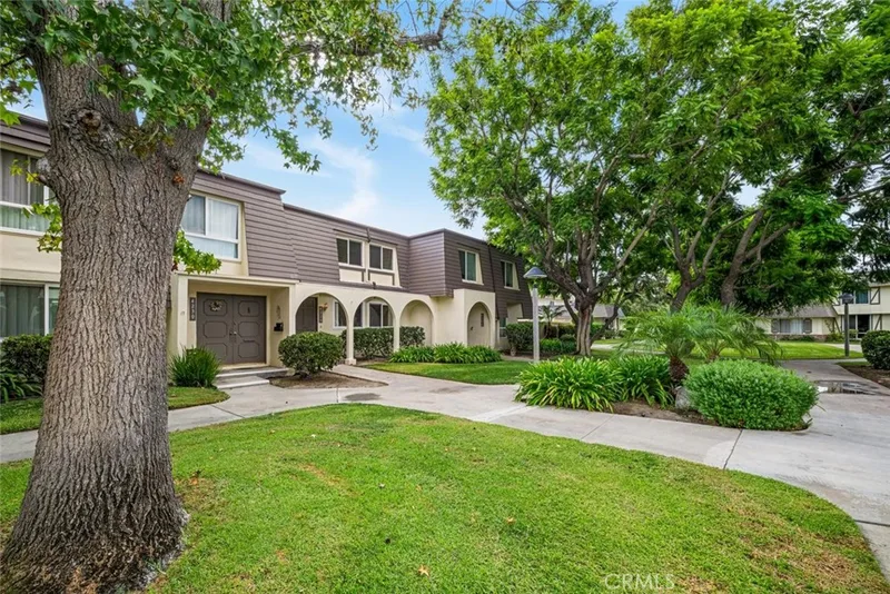 4228 Paseo De Oro, Cypress