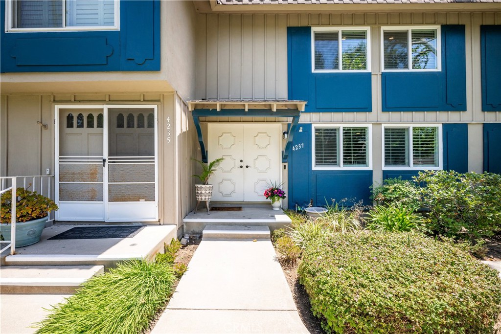 4237 Larwin, Cypress CA 90630 - photo 1