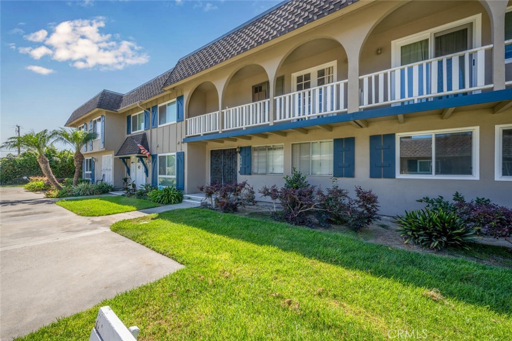4286 Dina Court, Cypress CA 90630 - photo 1