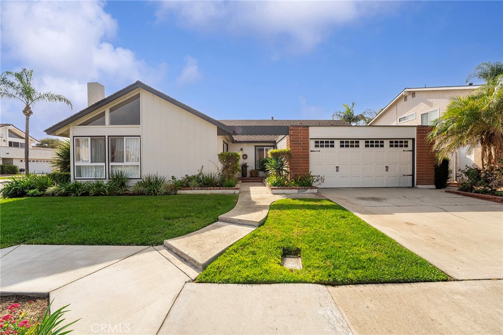 4326 Via Verde, Cypress CA 90630 - photo 1