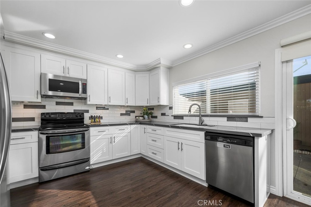 4368 Dina Court, Cypress CA 90630 - photo 12