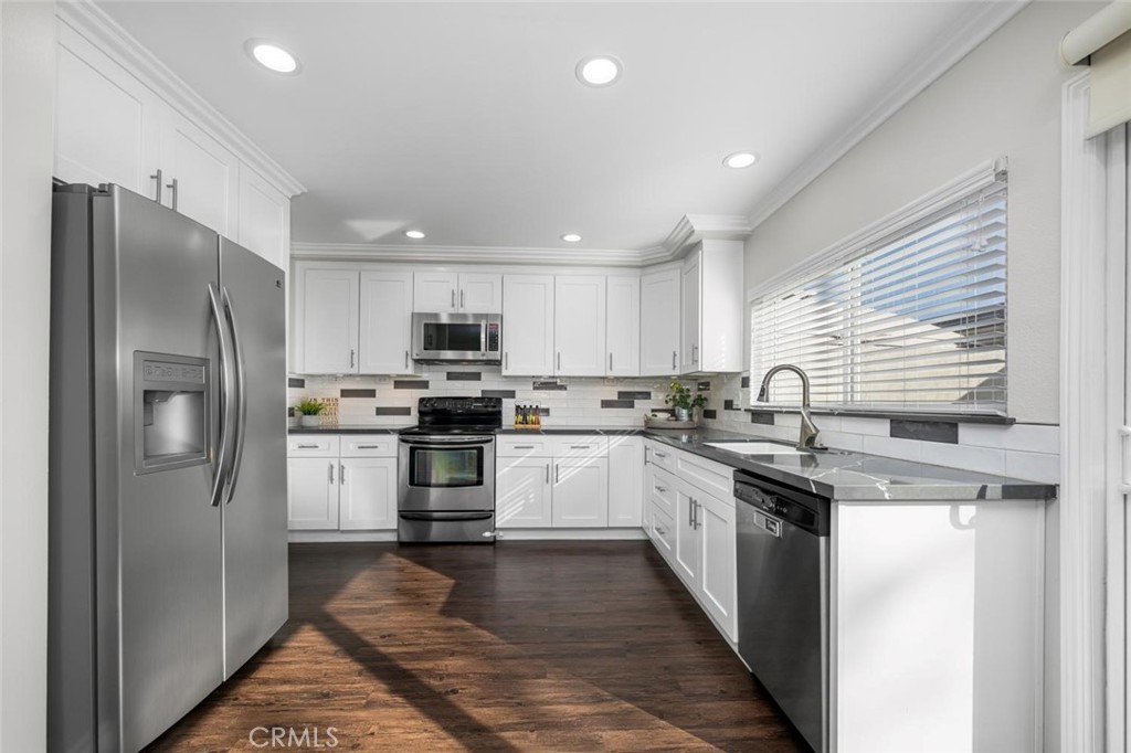 4368 Dina Court, Cypress CA 90630 - photo 13
