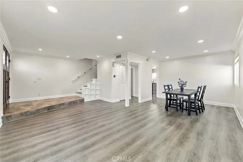 4435 Larwin, Cypress, CA 90630