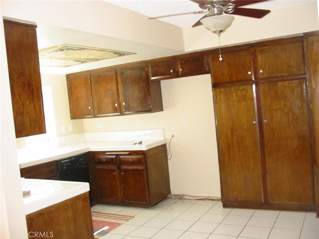 4474 Larwin Avenue, Cypress CA 90630 - photo 26