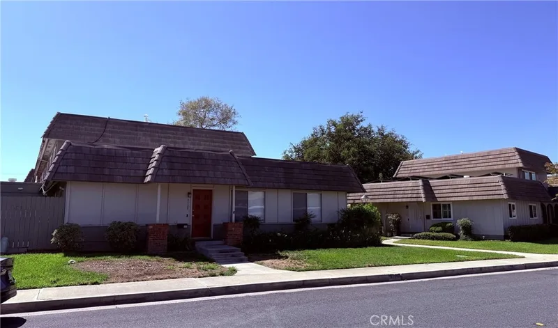 4728 Larwin Avenue, Cypress, CA 90630