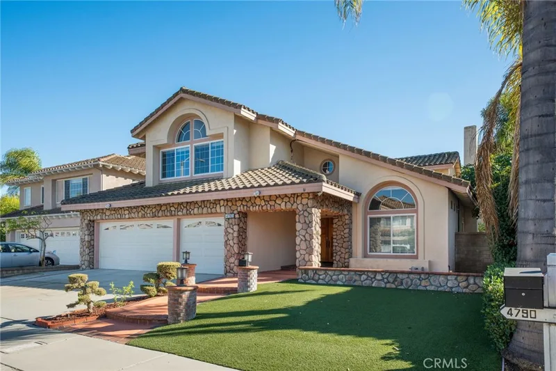 4790 Montefino, Cypress, CA 90630