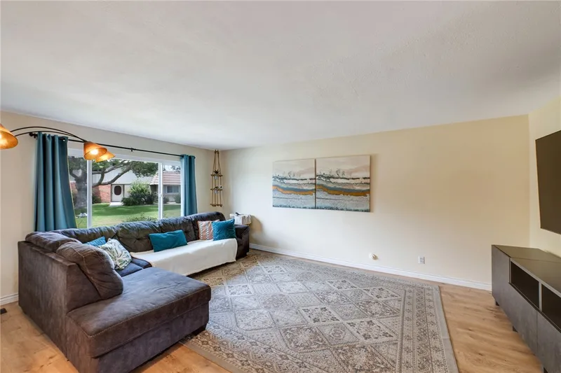 4792 Larwin Avenue, Cypress