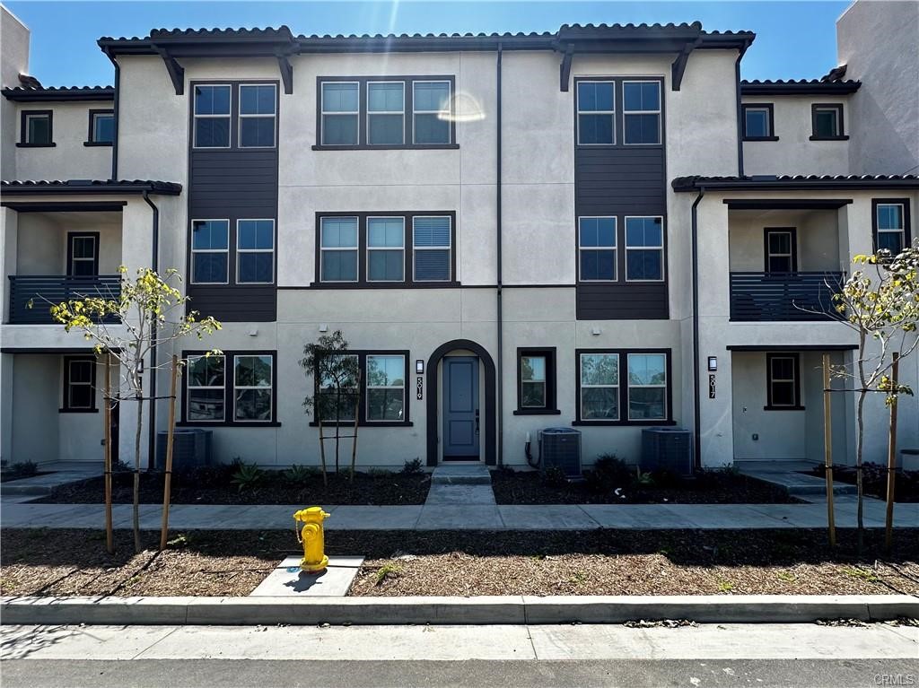 5019 Belmont Ln, Cypress CA 90720 - photo 1