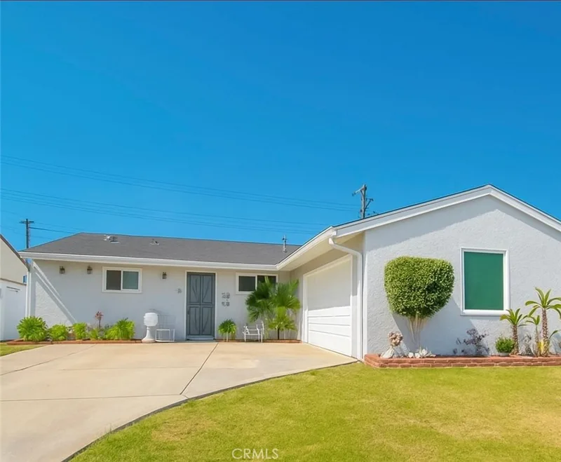 5041 Myra Avenue, Cypress, CA 90630