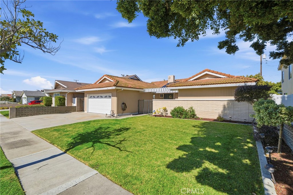 Rarely available Fairway Park model: This single level Encanto model is expanded to 2,100 square feet of living space - 5353 Cumberland, Cypress CA 90630 - photo 1