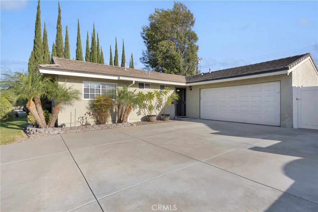 5462 Cynthia Circle, Cypress CA 90630 - photo 1