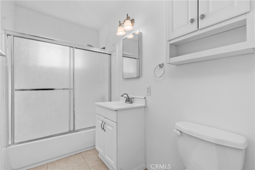 Full Bath - 5521 Nelson Street, Cypress CA 90630 - photo 24