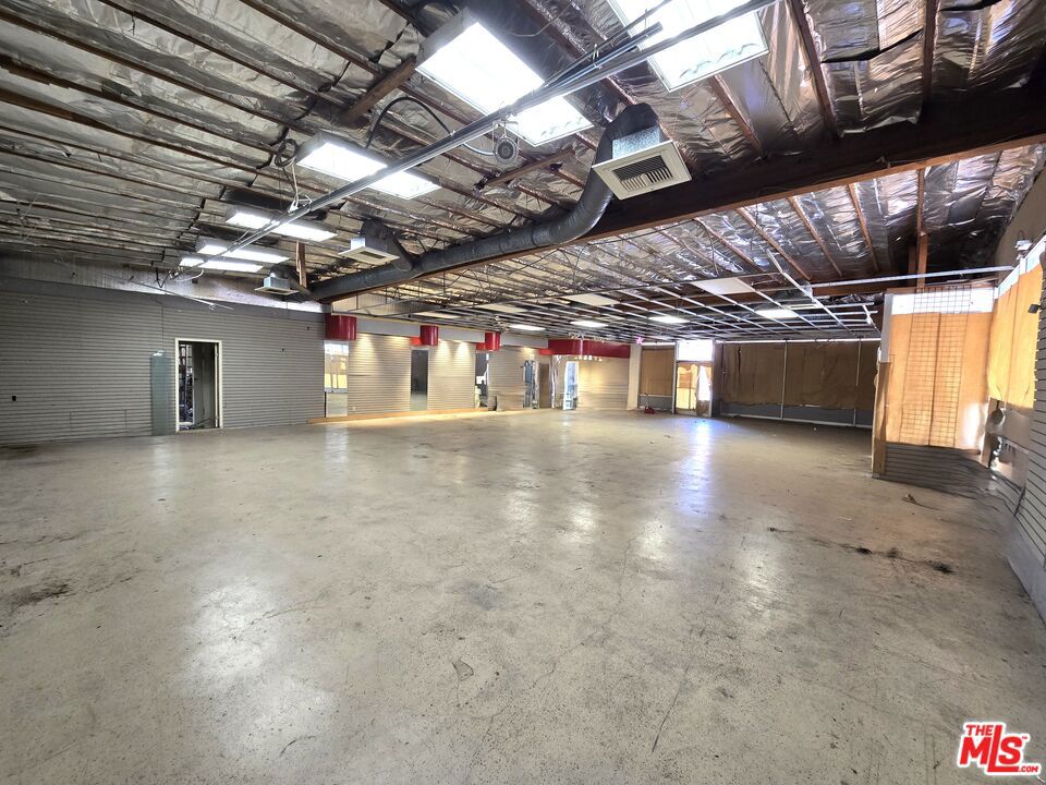 5530 Lincoln Avenue, Cypress CA 90630 - photo 4