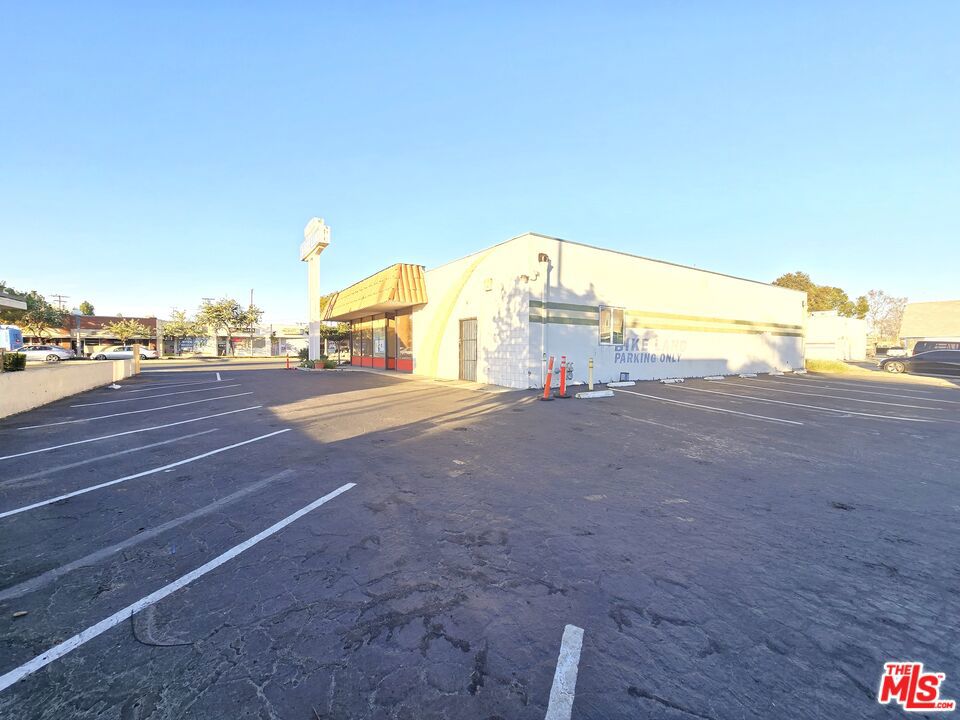 5530 Lincoln Avenue, Cypress CA 90630 - photo 11