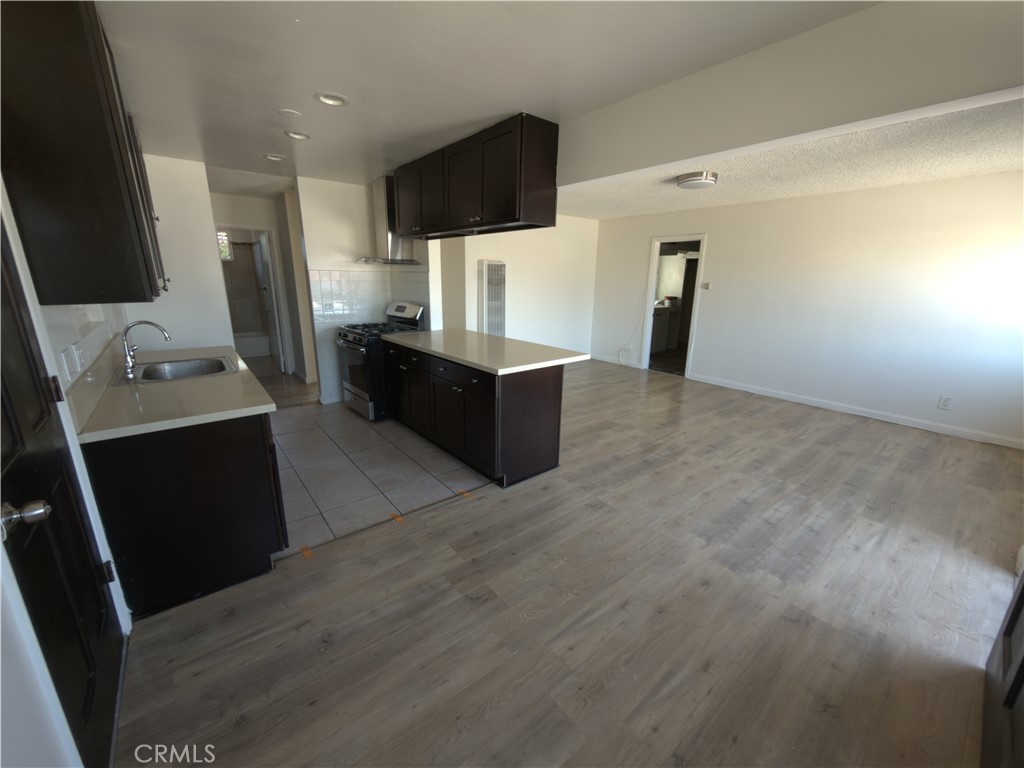 5586 Newman Street, Cypress CA 90630 - photo 2