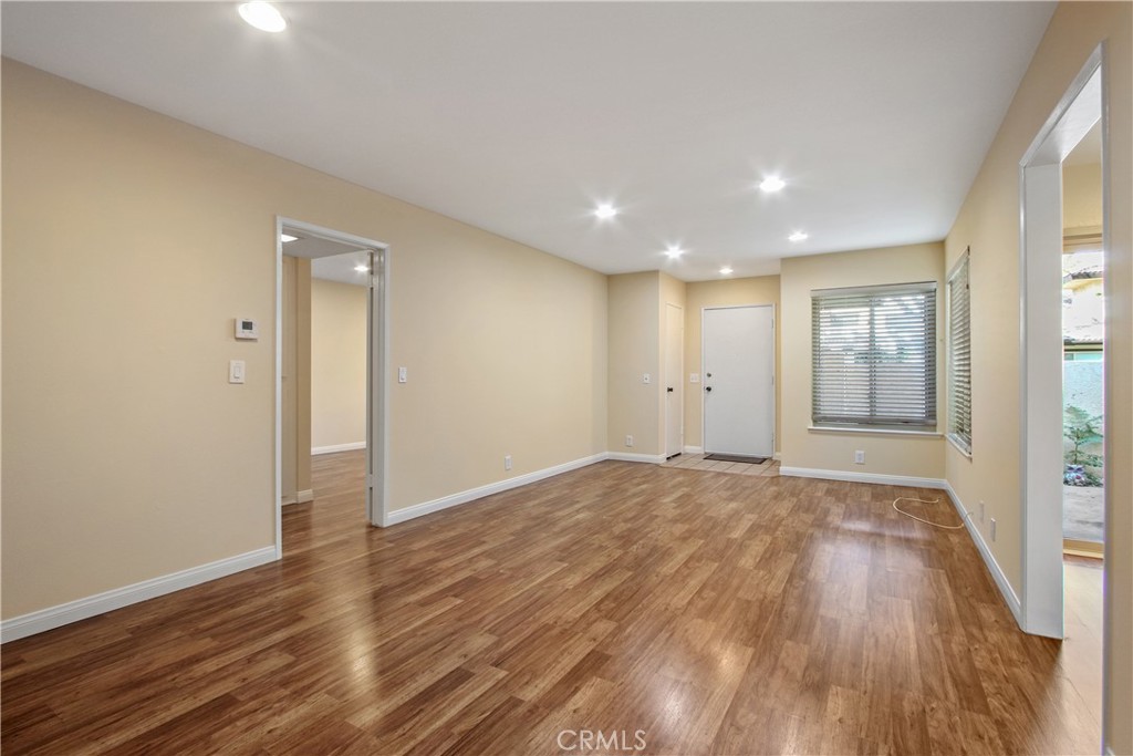 5799 Laguna Way 55, Cypress CA 90630 - photo 3