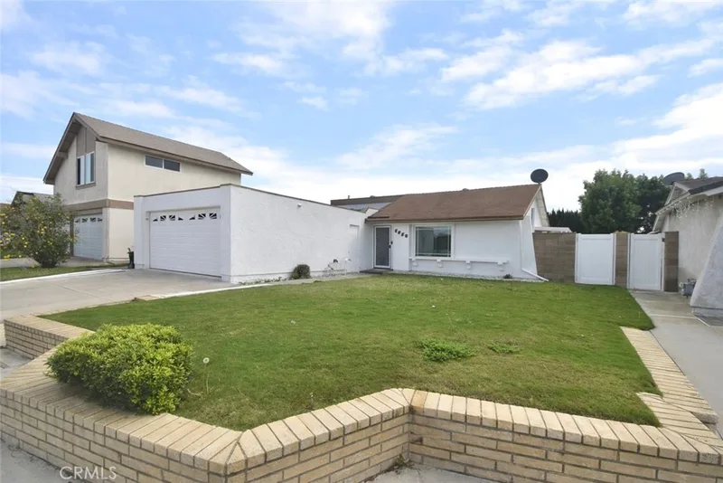 6056 Palau, Cypress, CA 90630