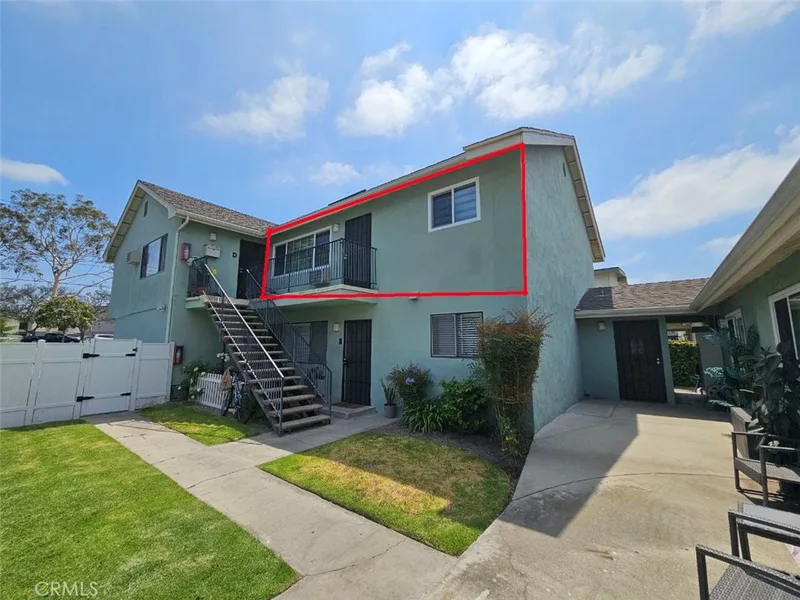 6081 Lemon Avenue C, Cypress, CA 90630