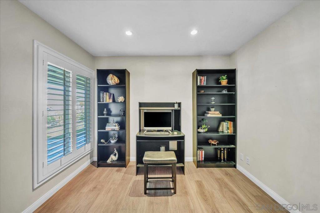 6358 Sombrero Ave, Cypress CA 90630 - photo 28