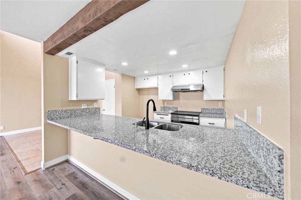 6461 Casa Verde, Cypress CA 90630 - photo 7