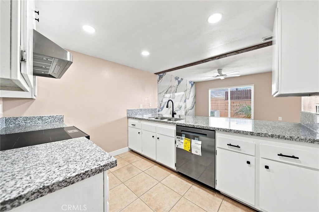 6461 Casa Verde, Cypress CA 90630 - photo 9