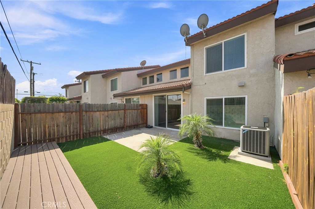 6461 Casa Verde, Cypress CA 90630 - photo 29