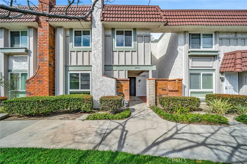 6842 Amelia Way, Cypress, CA 90630