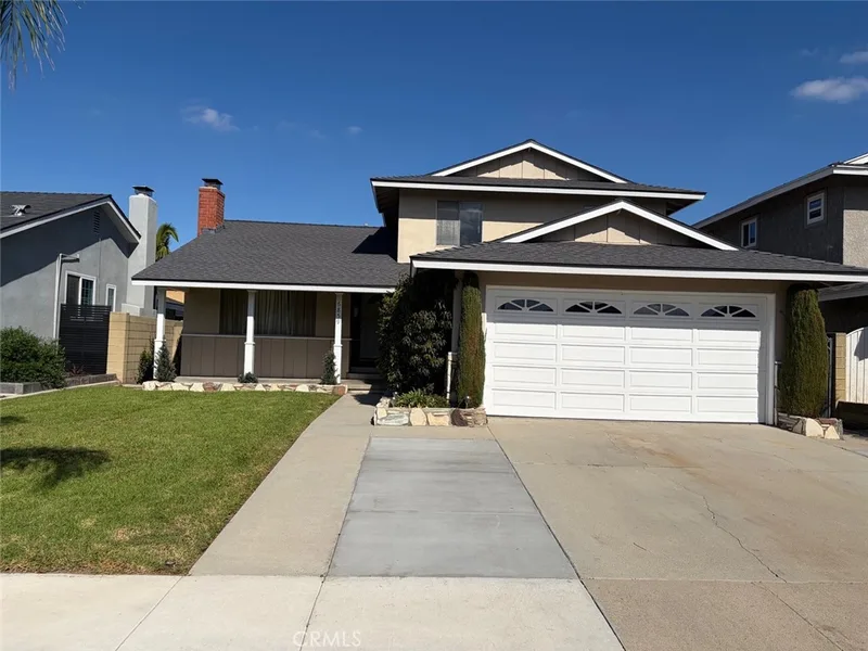 6859 Tahiti, Cypress