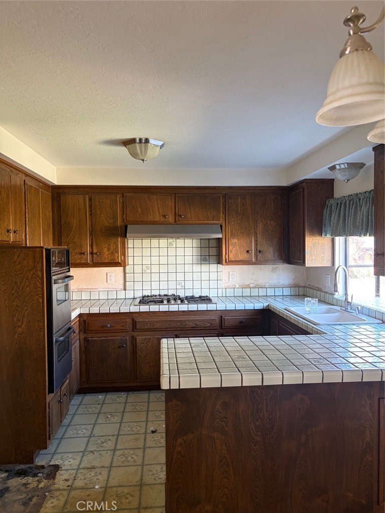 kitchen - 6859 Tahiti, Cypress CA 90630 - photo 8
