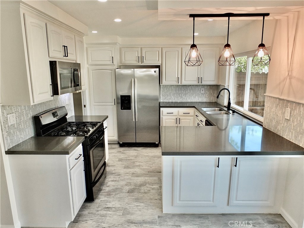 Kitchen 1 - 6884 Breton, Cypress CA 90630 - photo 10