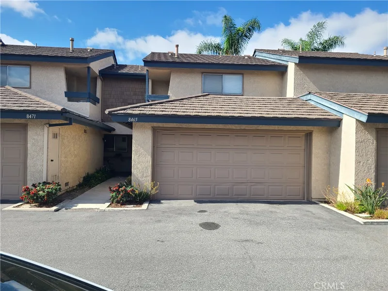 8465 Kington Way 15, Cypress, CA 90630