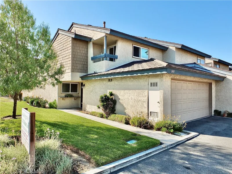 8485 Kington Way 11, Cypress, CA 90630