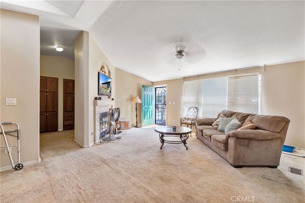 9080 Bloomfield 116, Cypress CA 90630 - photo 3
