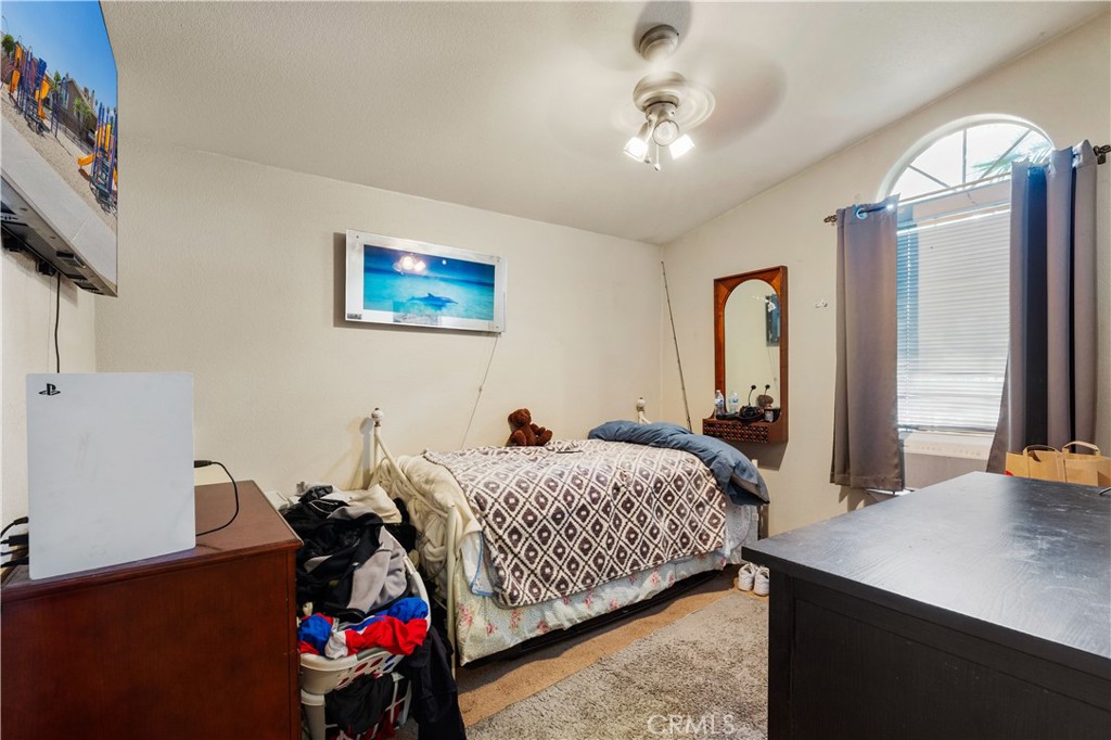 9080 Bloomfield 116, Cypress CA 90630 - photo 12