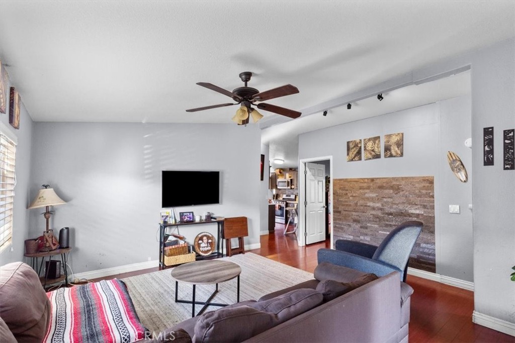 9080 Bloomfield 126, Cypress CA 90630 - photo 4
