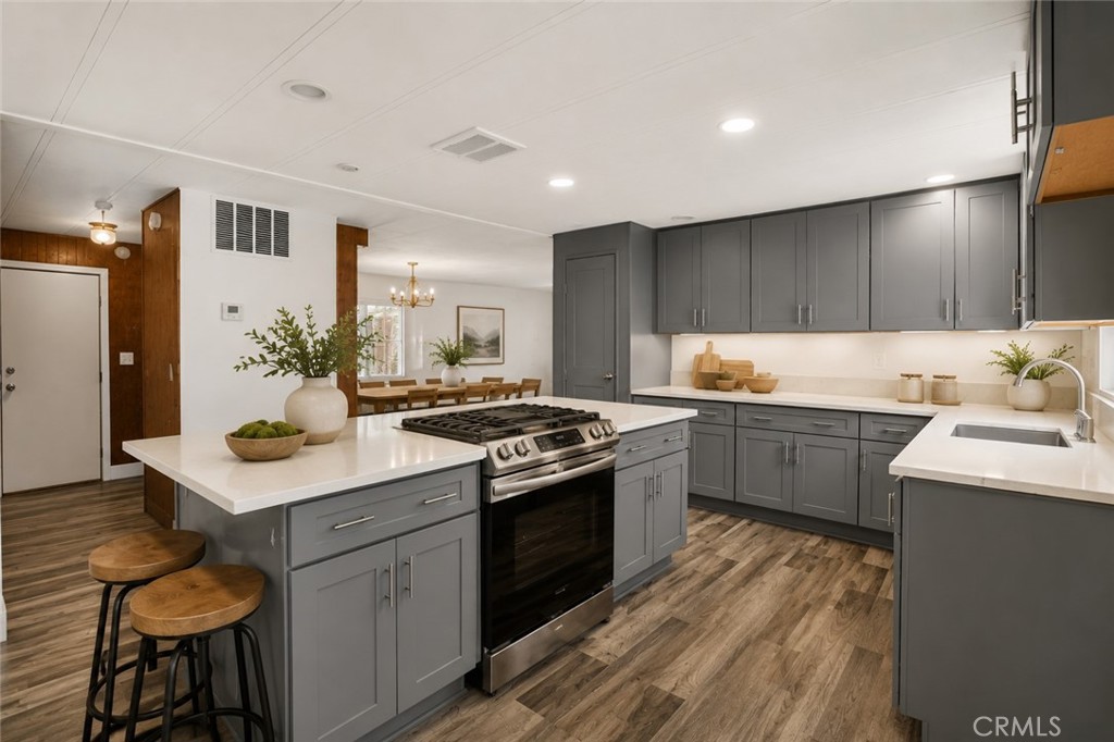 9080 Bloomfield 84, Cypress CA 90630 - photo 2
