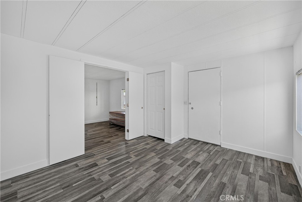 9080 Bloomfield 84, Cypress CA 90630 - photo 7