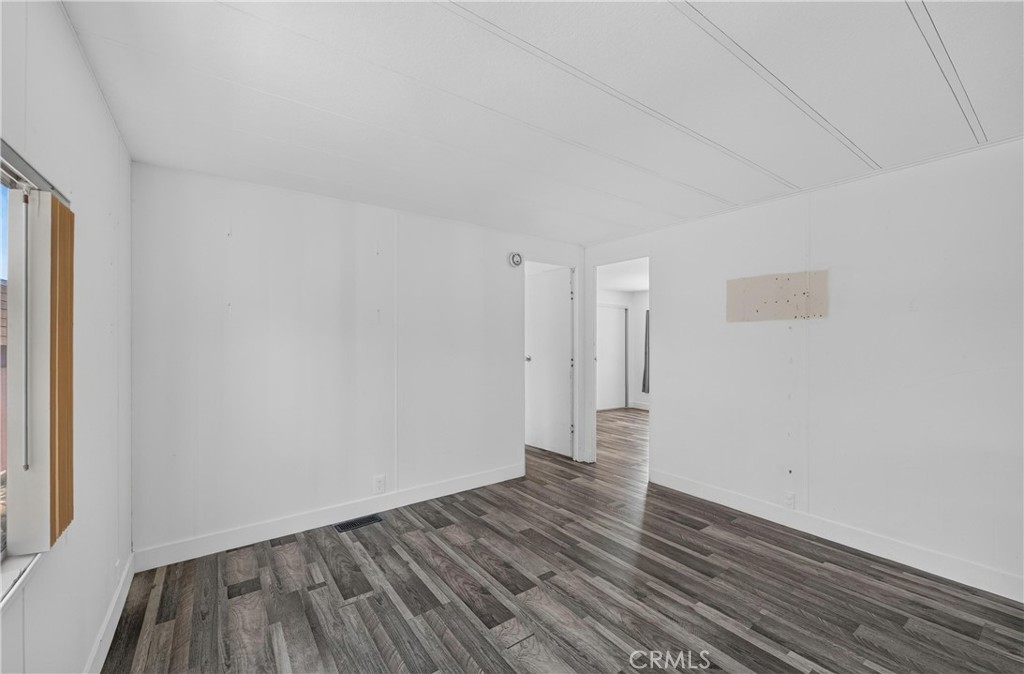 9080 Bloomfield 84, Cypress CA 90630 - photo 14