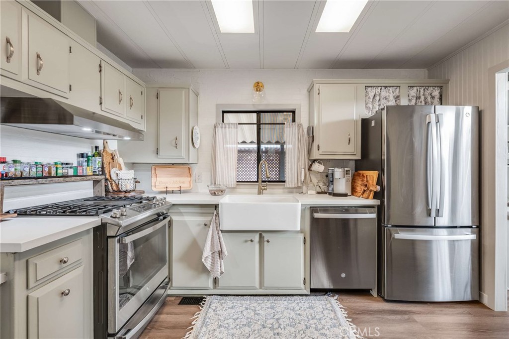 9080 Bloomfield Avenue 8, Cypress CA 90630 - photo 11