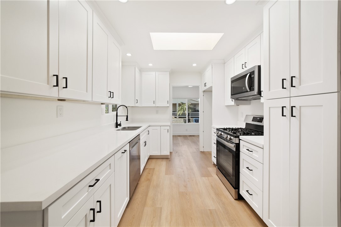 9080 Bloomfield, Cypress CA 90630 - photo 1