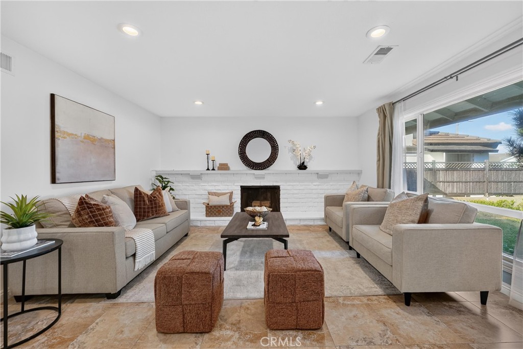 9211 Julie Beth, Cypress CA 90630 - photo 12