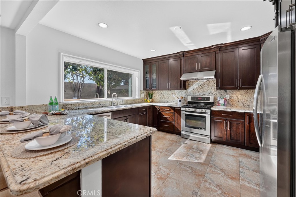 9211 Julie Beth, Cypress CA 90630 - photo 22
