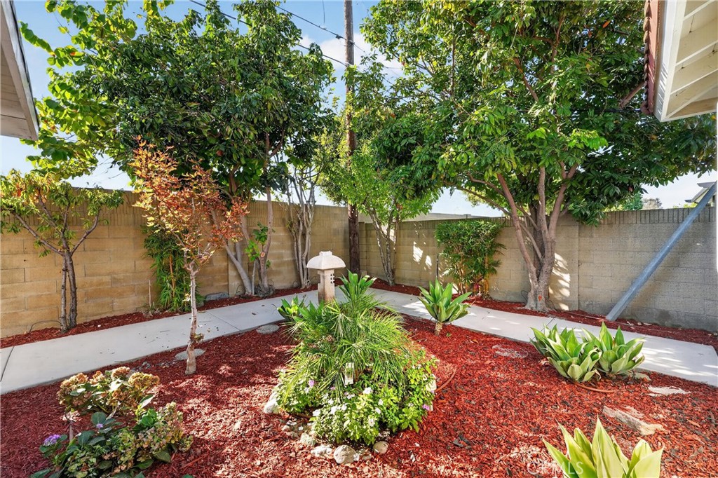 9211 Julie Beth, Cypress CA 90630 - photo 51